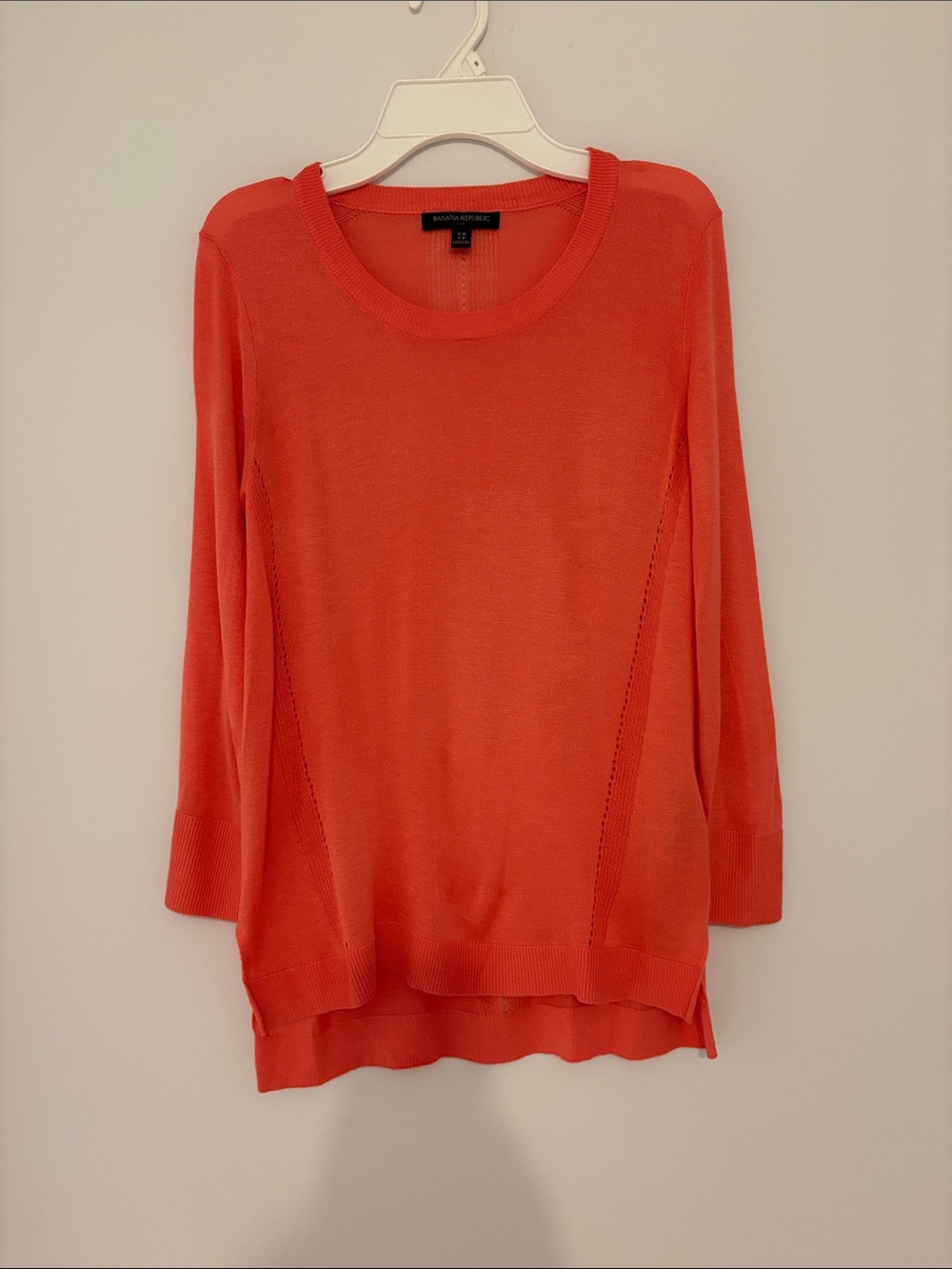 Banana Republic Coral Scoop Neck Lightweight Sweater